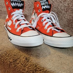 Peanuts converse